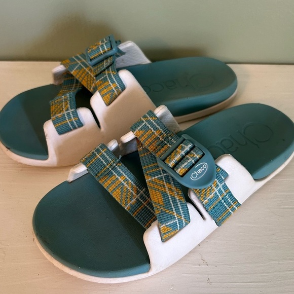 Kids Chaco Slides - Picture 1 of 4
